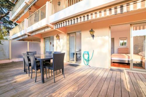 Cap les pins furnished flat