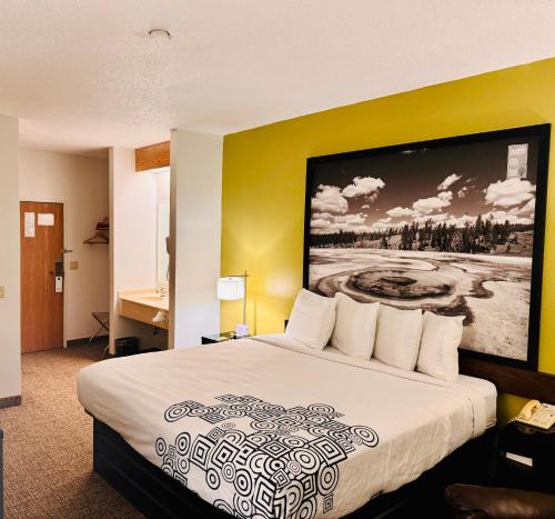 Forest City Inn - image 11