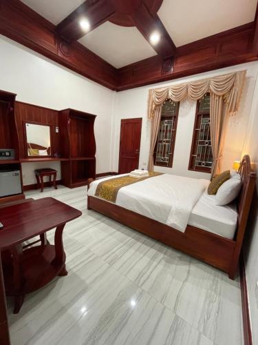 room detail thumbnail 0