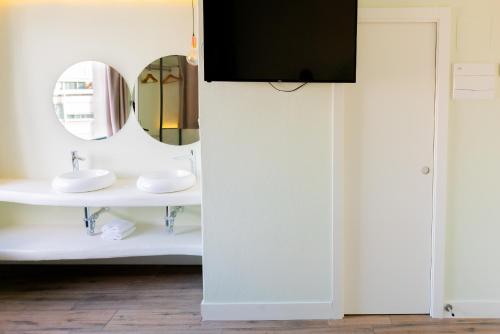 Hostal Charlotte-Gran Via