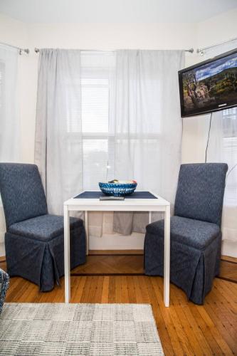 Renovated, Sunny, Spacious Studio In Boston in Boston, USA