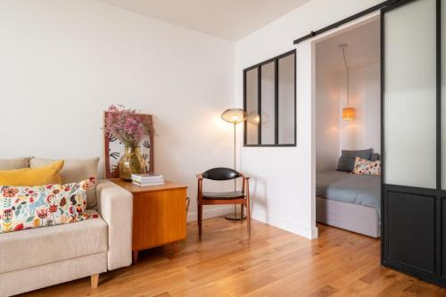 Urban & Stylish Apartment w GardenNation - image 5
