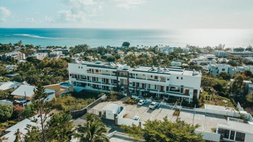 Appartement de luxe piscine et vue mer