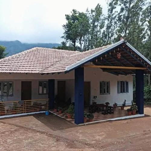 Eastern Giri home stay
