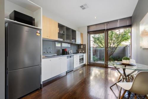 Complete Host South Yarra Townhouse