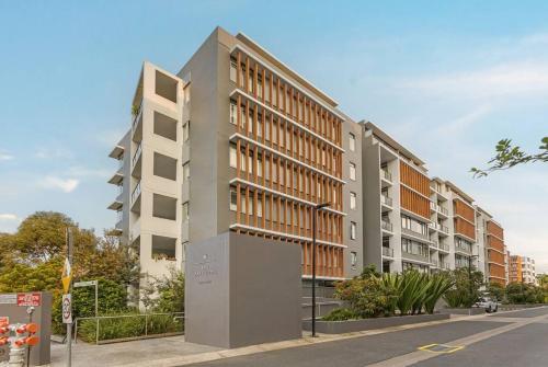 Two Bedroom Private Apartment In Lane Cove with Parking in Hunters Hill