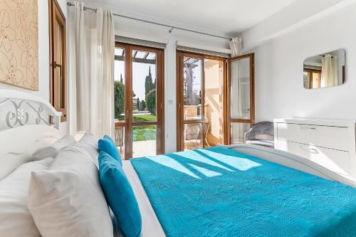 2 bedroom Apartment Asulon with communal pools Aphrodite Hills Resort - main image