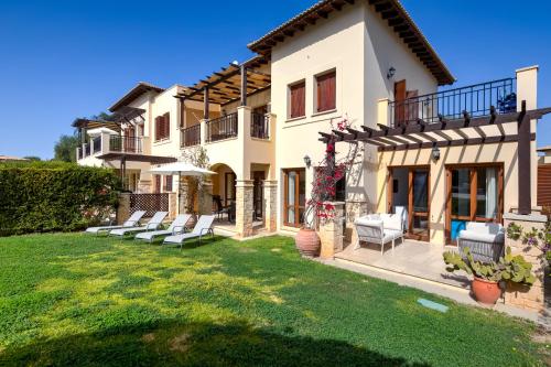 2 bedroom Apartment Asulon with communal pools Aphrodite Hills Resort - image 7