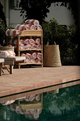 สระว่ายน้ำ, พาร์คโฮเทล มอนด์ไชน์, อะ เมมเบอร์ ออฟ ดีไซน์ โฮเทลส์ (Parkhotel Mondschein, a Member of Design Hotels) in บอลซาโน่