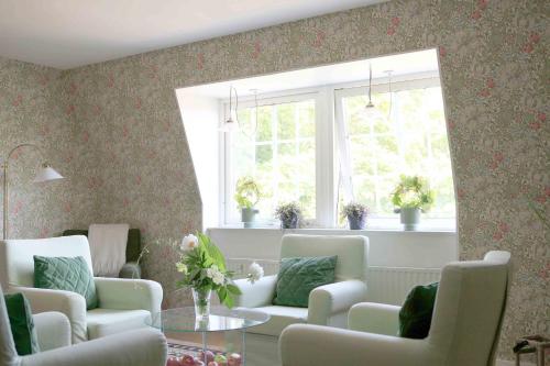 Agda Lund Bed & Breakfast in Симрисхамн