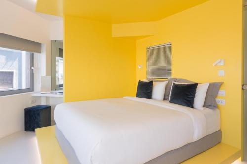 2 bedrooms, 3 beds