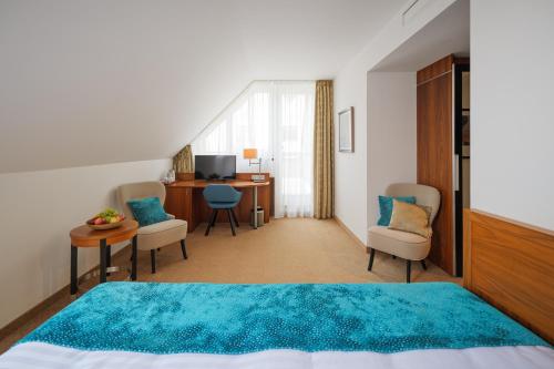 room detail thumbnail 0