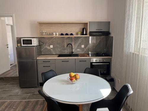 Apartment - Ground Floor image 10
