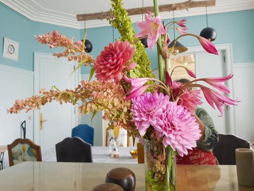 Exterior view, Domaine de l'Oie Rouge in Les Rosiers-sur-Loire