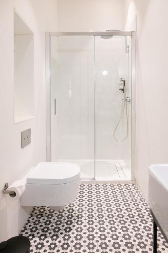 545139670 The Lift Apartments by RIDAN Hotels