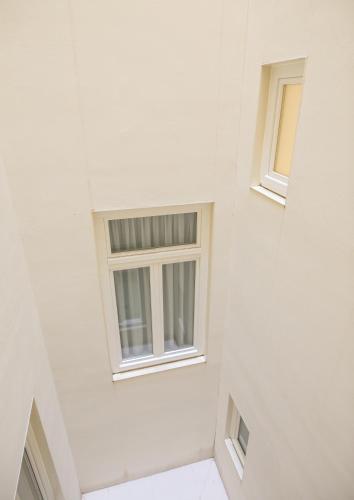 545139677 The Lift Apartments by RIDAN Hotels