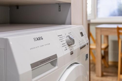 Peaceful Apartment with FREE Parking