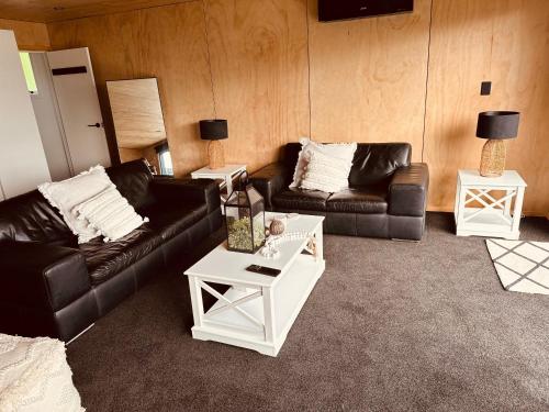 . Lake Brunner guest house