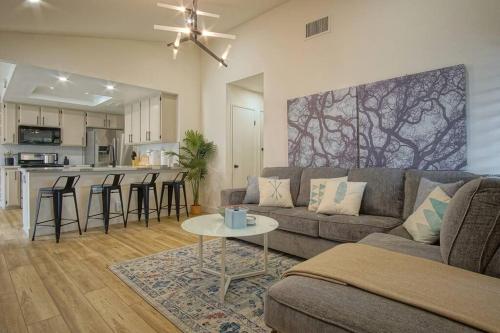 Aqua Aura ※ Desert Retreat With Pool by Coachella in Indio, Vereinigte Staaten von Amerika