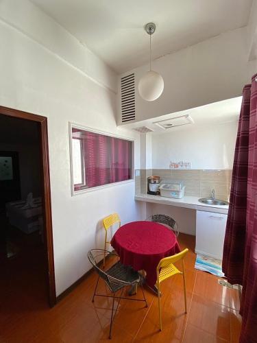 Apartment image 10