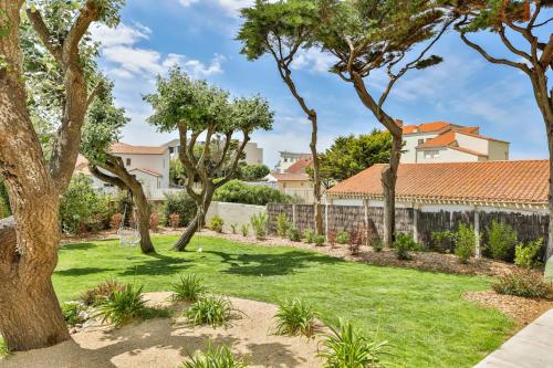 Les Pineaux - Belle maison avec piscine