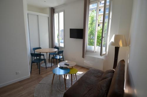 Cosy apartment 3 persons next to sea and tramway in Nice