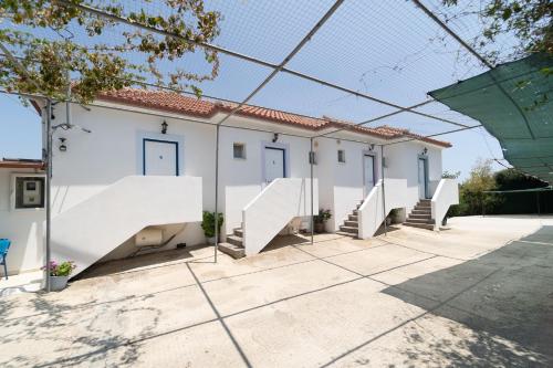 Blue Houses Maisonettes