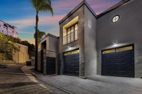 Hollywood Hills Chateau Marmont Villa in Los Angeles, USA