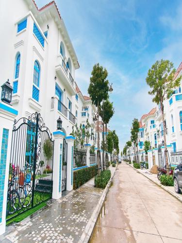Chuỗi Villa 5 Ngủ Sun Ferria -bể bơi riêng - khu Villa sát bãi biển Bãi Cháy