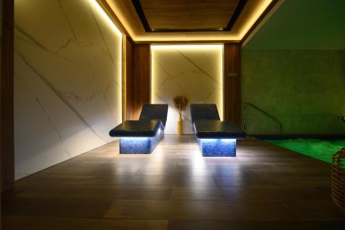 545169153 Hotel Macedonia Square