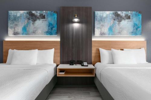 La Quinta Inn & Suites by Wyndham Ft Worth-Burleson in Burleson, USA