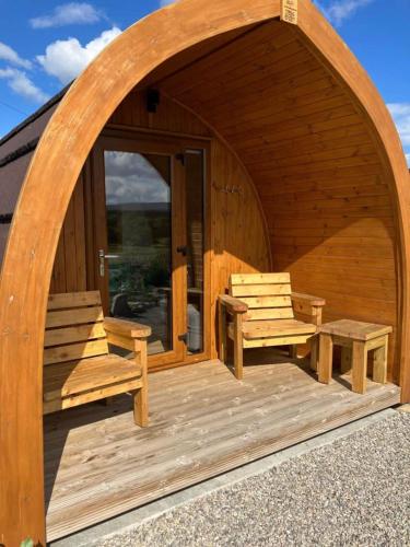 Migdale Pods Luxury Glamping in Бонар Брідж