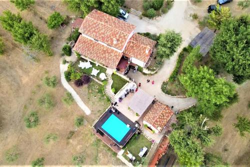 Casale con piscina in collina - Borghi Silenti -