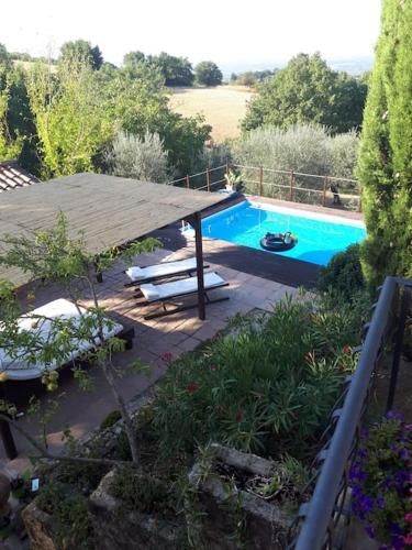 Casale con piscina in collina - Borghi Silenti -