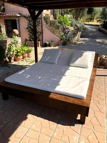 Casale con piscina in collina - Borghi Silenti -