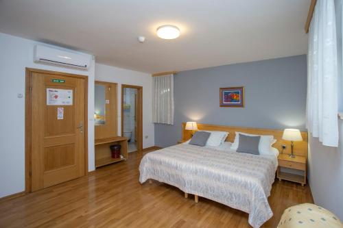 Villa Ana Split, Split (photo 6)