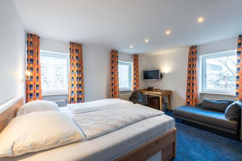 Ott's Hotel Weinwirtschaft & Biergarten Weil am Rhein/Basel in Weil am Rhein