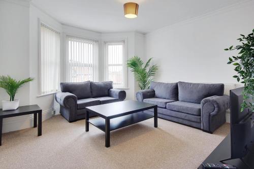 Ashley Road Apartment 3 - Poole