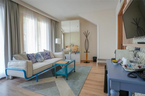 イモラ ウドヴァールハズ ホテル (Imola Udvarhaz Hotel) in イーガー