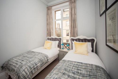 Beautiful City Centre Apartment - Bath, Bath (photo 8)