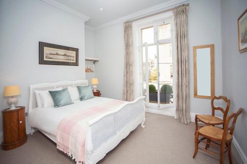 Beautiful City Centre Apartment - Bath, Bath (photo 10)