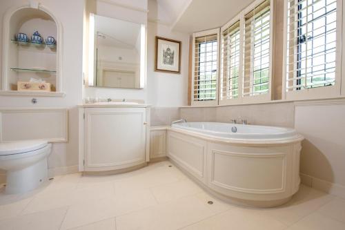 Buckland Manor - A Relais & Chateaux Hotel - image 2