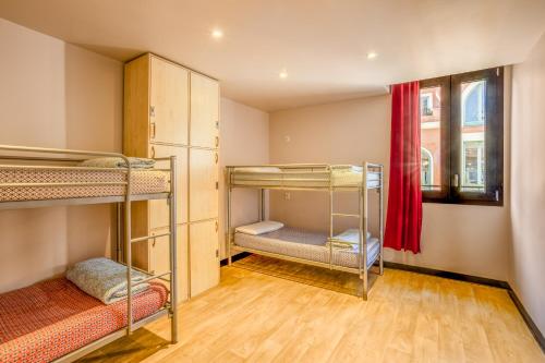 Villa Saint Exupery Beach Hostel - image 8