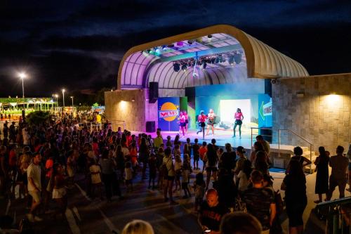 Altanea Apartments con piscina