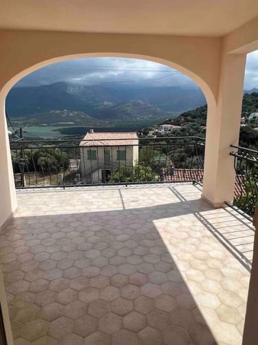 Magnifique Villa piscine vues mer, lac et montagnes in Santa-Reparata-di-Balagna