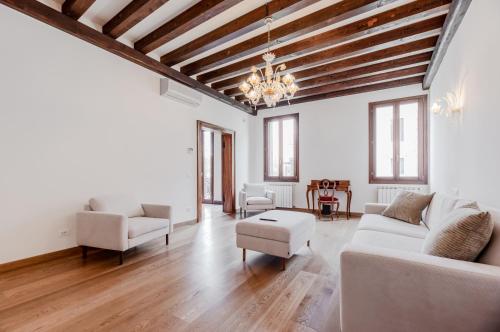 GuestHost - Elegant Apartment near Piazza San Marco, Venise (photo 3)