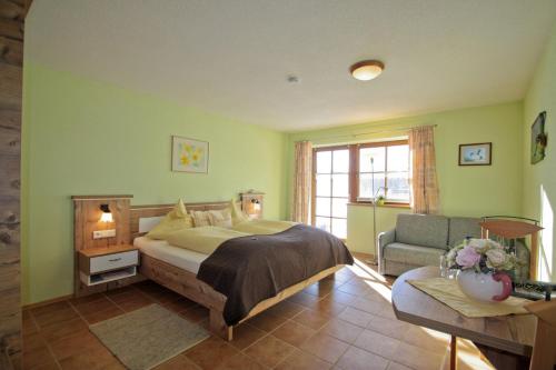 1 queen bed