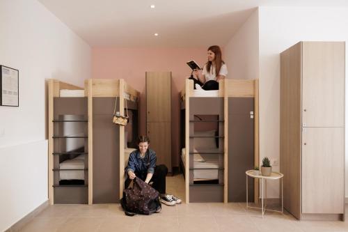 Local Hostel & Suites - image 7