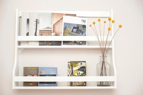 Stylish Wood Street Apartment, Bath (photo 9)
