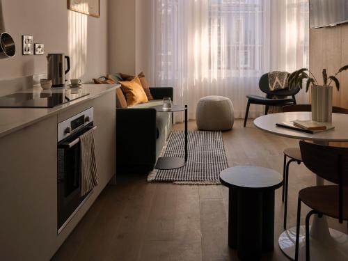 The Marloes Room Type - Deluxe Studio